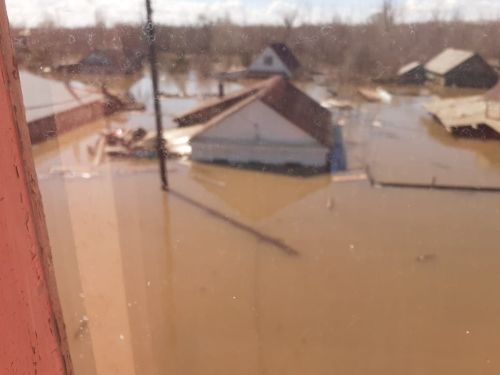 Потеряли все – от трусов до дома: жители Оренбургской области рассказывают челнинцам, как спасались от наводнения